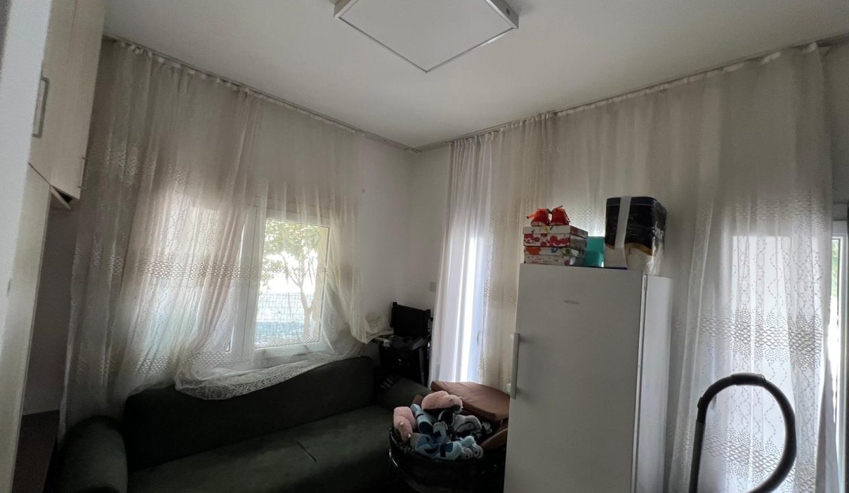 WhatsApp Image 2025-10-21 at 11.11.18 (1)