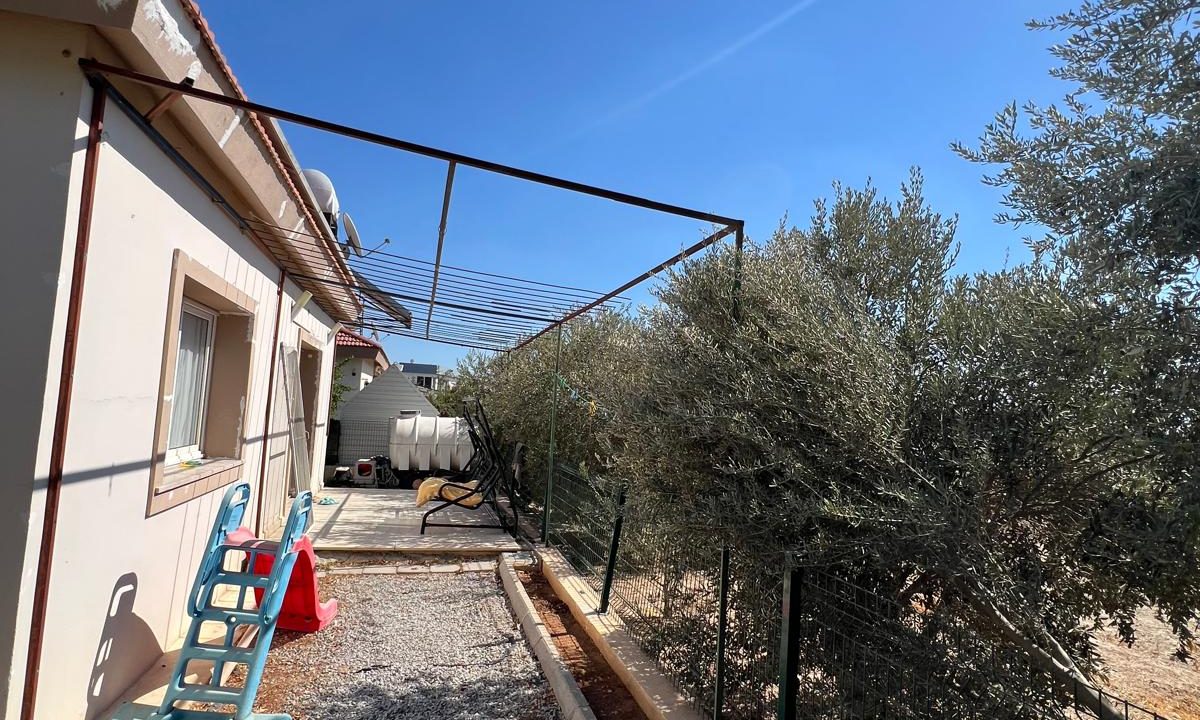 WhatsApp Image 2025-10-21 at 11.11.21 (1)