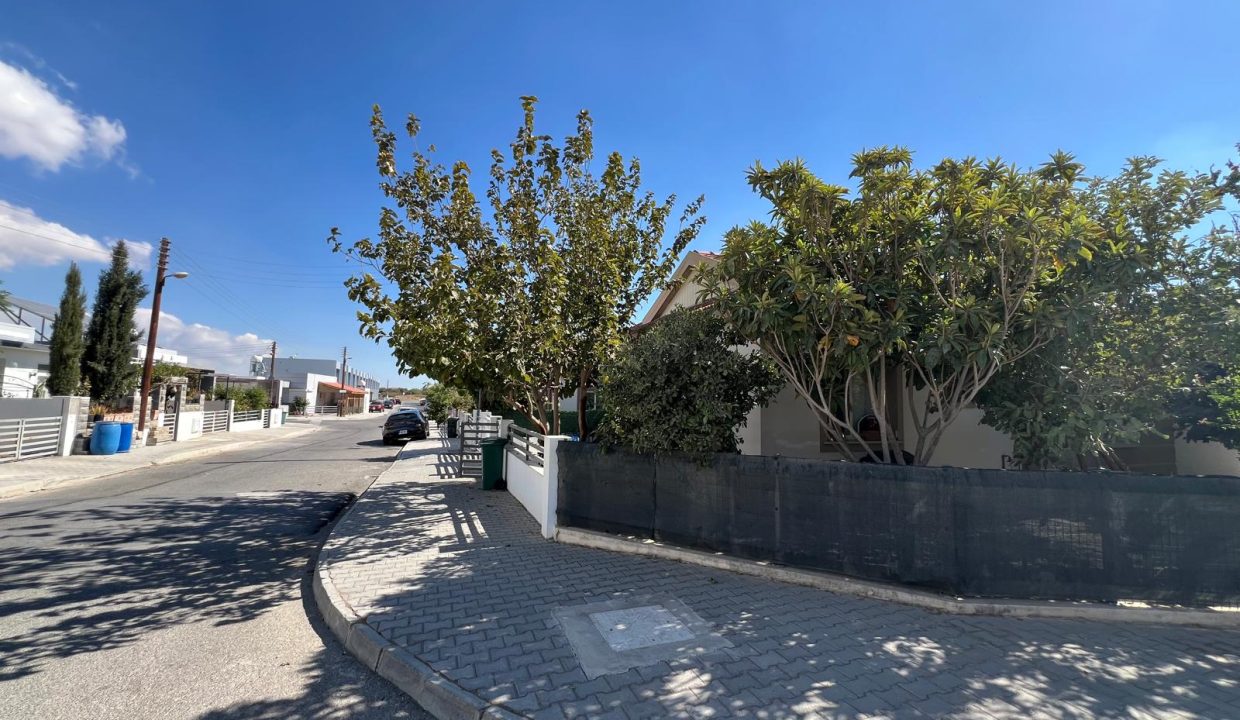 WhatsApp Image 2025-10-21 at 11.11.33